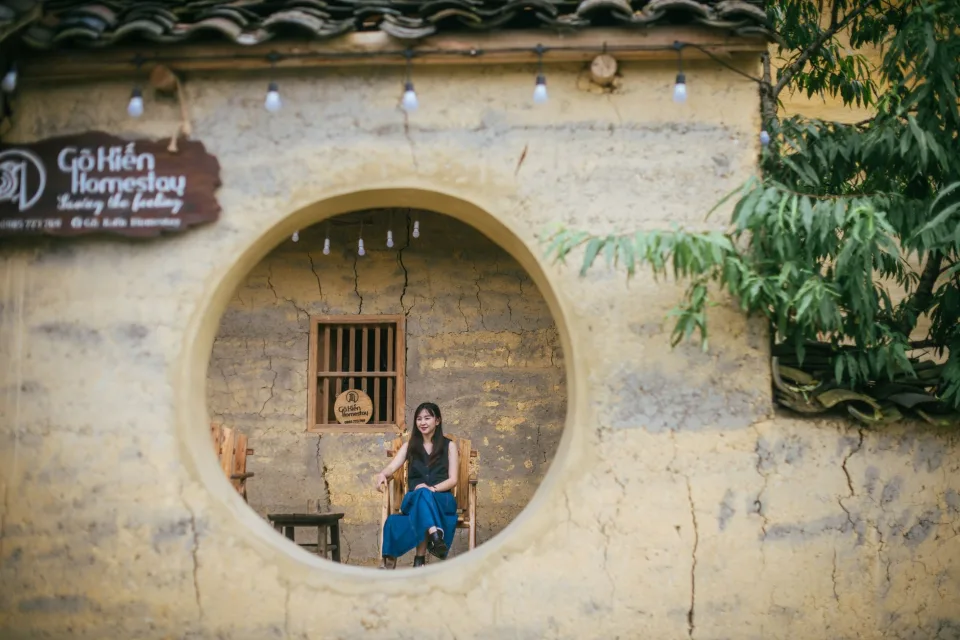 Chủ nhà và nhân viên